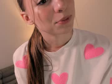 girl
        katy_gimler cam image #3051622