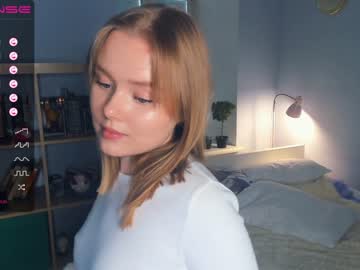 girl
        sun_shiiine cam image #871561