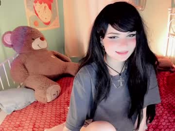 girl
        ronnie_neko cam image #1285649