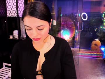 girl
        alma_pearl cam image #3941510