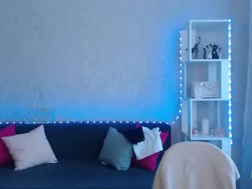 girl
        ellyloy cam image #153207