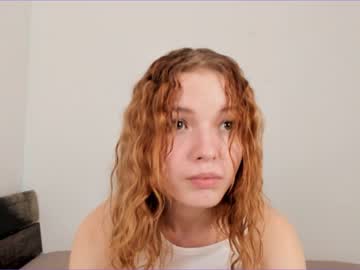 girl
        grizzly_vibe cam image #2631459