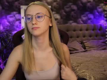 girl
        angeellina cam image #204722