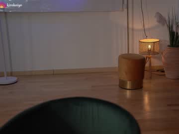 girl
        chillwithkira cam image #1597816