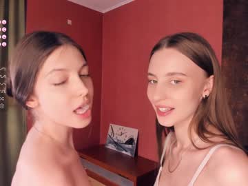 couple
        mariancurvin cam image #2509401