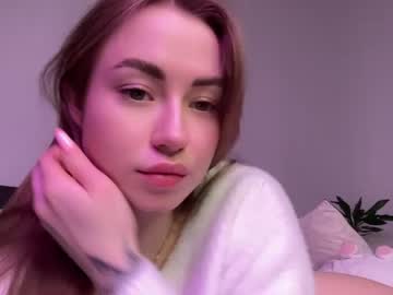 girl
        strawberryjamx cam image #170815