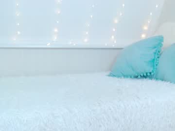 girl
        _little_misss cam image #1261507