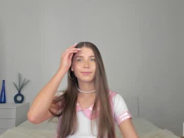 girl
        violetta_finch cam image #3018014