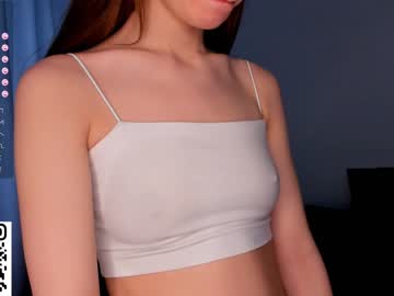 girl
        elviachaplin cam image #2532324