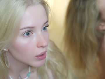 girl
        april_blush cam image #3722750