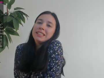 girl
        sixkiks cam image #800453