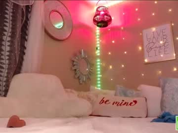 girl
        milf_lacey cam image #2355299