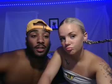 couple Webcam Girls Sex Thressome And Foursome with snow_bunny911