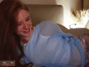 girl
        lizzy_blaze cam image #3614201