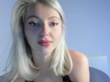 girl
        yournaughtymiss cam image #2058586