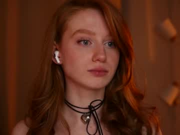 girl
        lizzy_blaze cam image #4144976