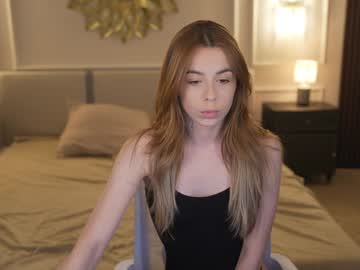 girl
        anabel054 cam image #4599470