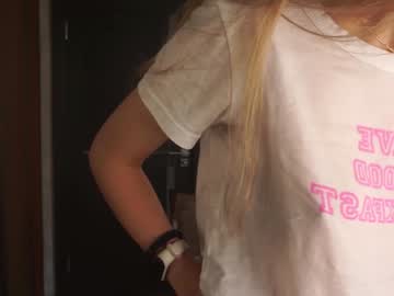 girl
        lynnaharriss cam image #3141790