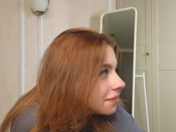 girl
        annetmorgan cam image #2422046