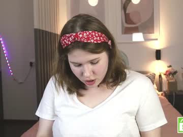 girl
        girl_u_never_met cam image #1133281
