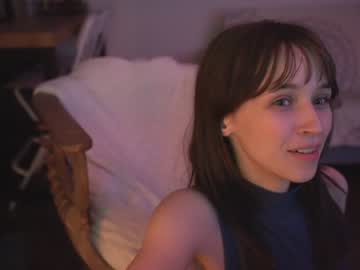 girl
        diruriru cam image #2755575
