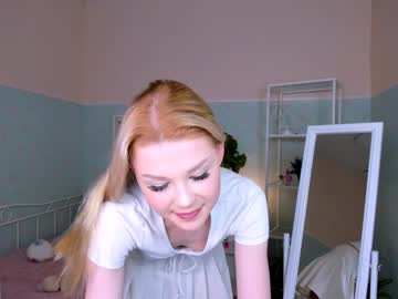 girl
        not_fake cam image #1030440
