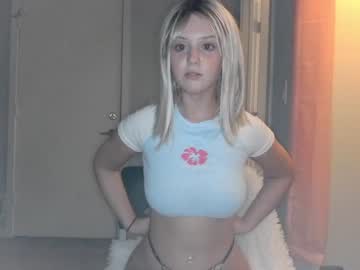 girl
        rubylanee cam image #2402191