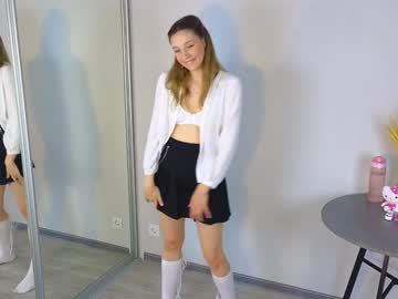girl
        tessacutie cam image #4032303