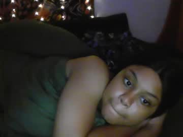 girl
        clichshay cam image #2127094