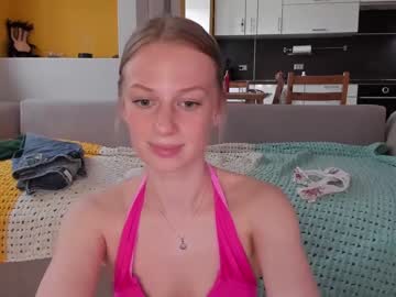 girl Webcam Girls Sex Thressome And Foursome with magic_couple13