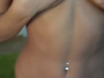 girl
        erikabee cam image #638244