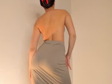 girl
        emilybatee cam image #865314