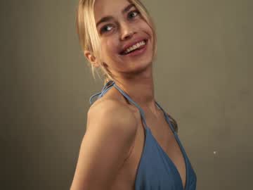 girl
        cuteelsa_ cam image #1332150