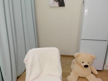 girl
        yana_squrel_22 cam image #87755