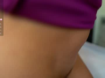 girl
        oh_julie cam image #2351283