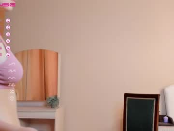 girl
        dryniana cam image #1457258