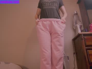 girl
        chroniclove cam image #330227