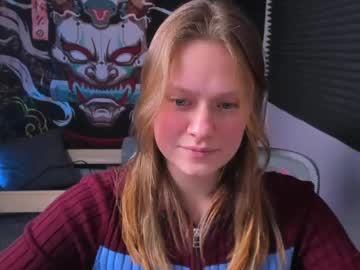 girl
        tessaswan cam image #3967506