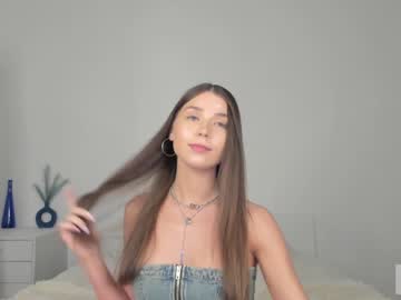girl
        violetta_finch cam image #2836114