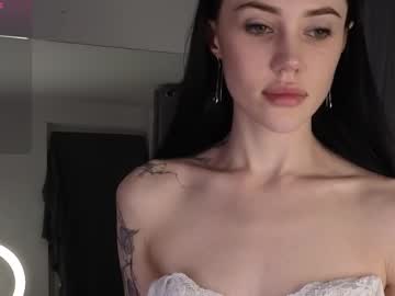 girl
        seduced_by_sara cam image #4192984