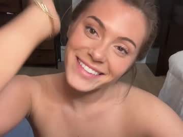 girl
        lexasworld1 cam image #4270709
