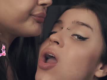 couple
        vivid_girls cam image #3807712