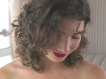 girl
        you_fell_in_love cam image #3266373