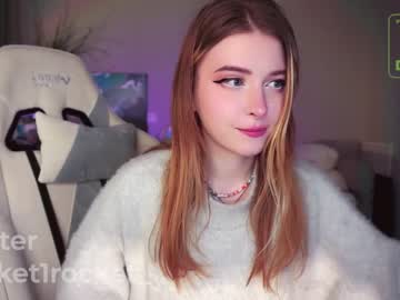 girl
        pocketrocket_ cam image #2363661