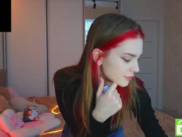 girl
        cyberslime cam image #2003234