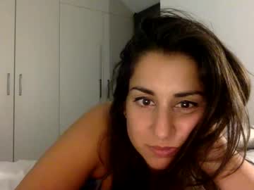 girl
        marina_reina cam image #3130430