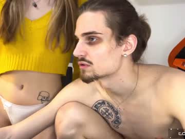 couple
        sexstar_l1fstyl3 cam image #2328851
