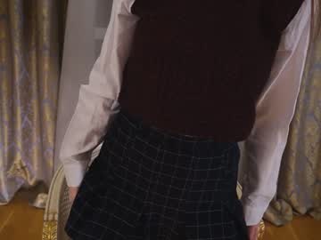 girl
        shirleywhitney cam image #2089865