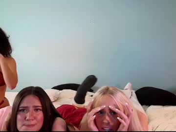 girl Webcam Girls Sex Thressome And Foursome with sunneemoon