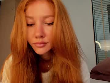 girl
        jerkoffstation cam image #4471721